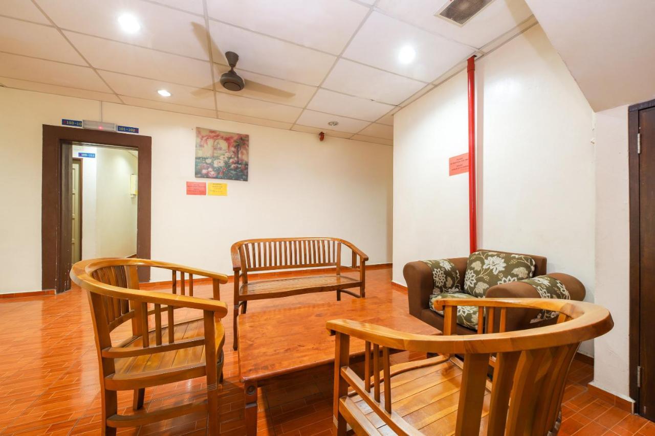 Oyo 89763 Bluewater Hotel Mersing Exterior photo