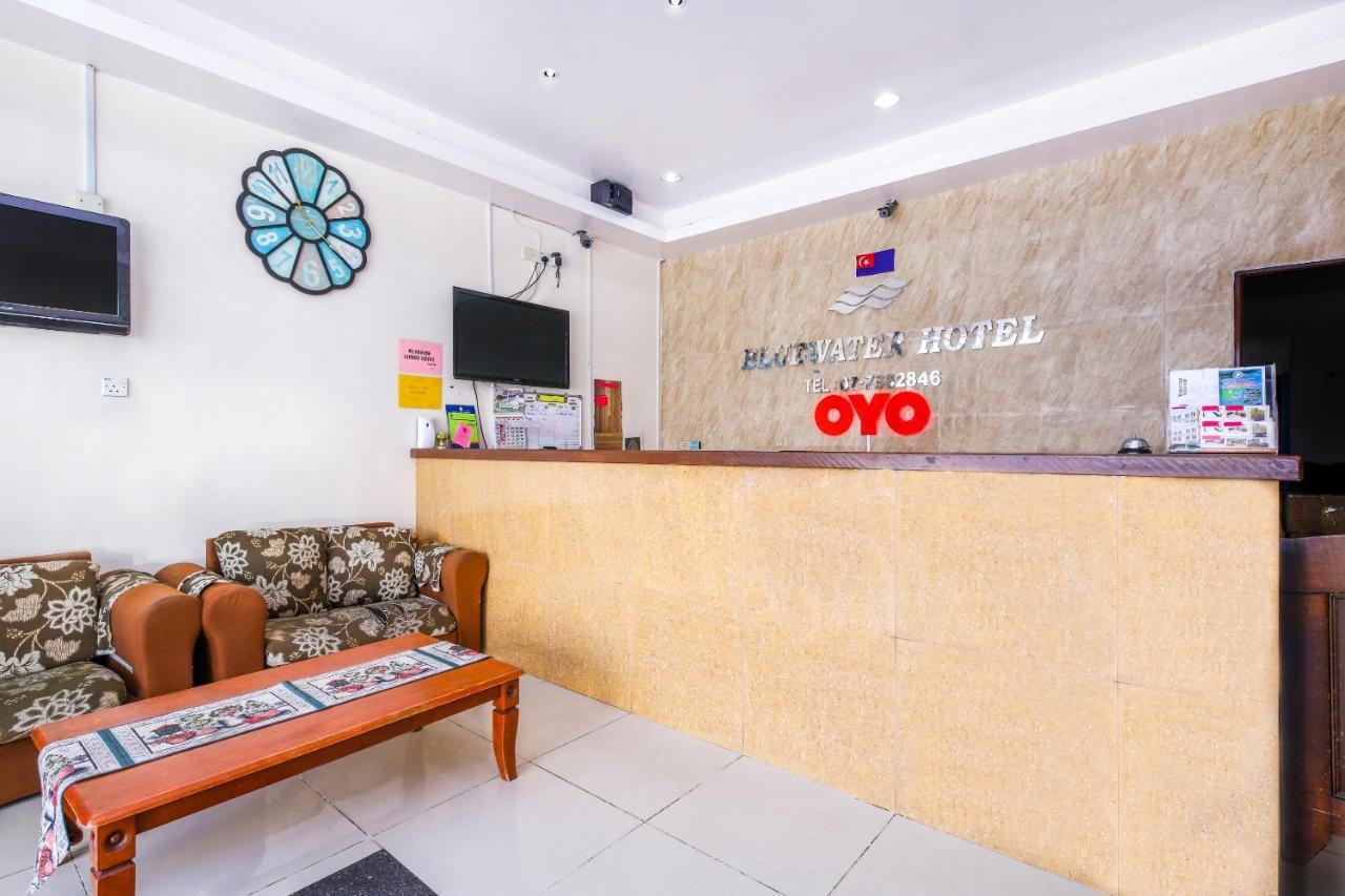 Oyo 89763 Bluewater Hotel Mersing Exterior photo