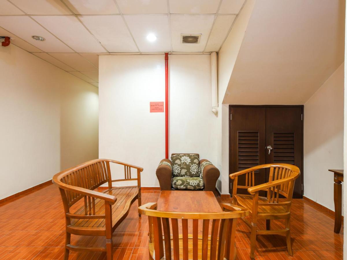 Oyo 89763 Bluewater Hotel Mersing Exterior photo