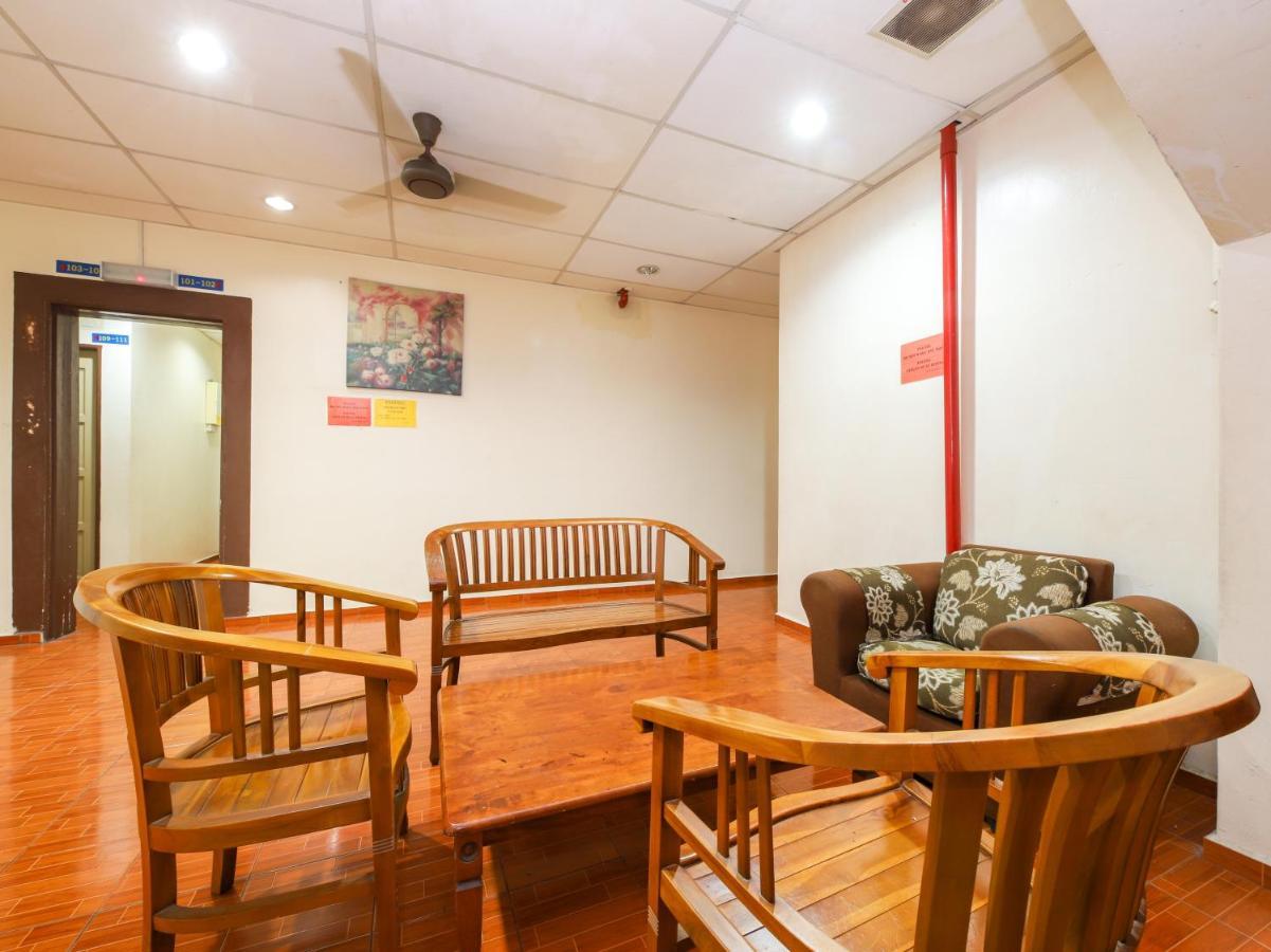 Oyo 89763 Bluewater Hotel Mersing Exterior photo